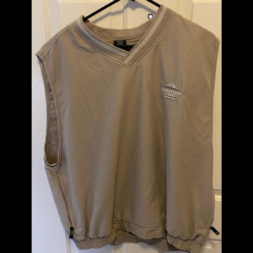 Nike ahwatukelake golf club brown vest
